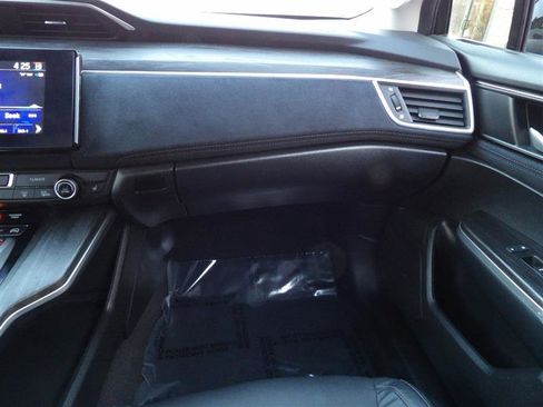 Used 2018 Honda Clarity Touring image 19