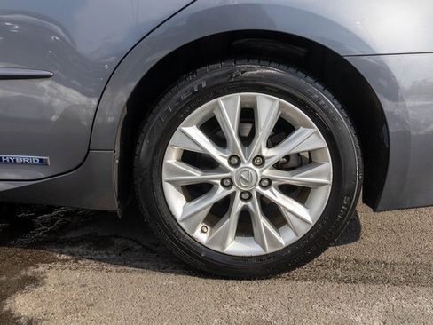 Used 2013 Lexus ES 300h image 29