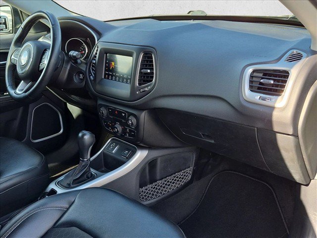 Used 2018 Jeep Compass Latitude w/ Popular Equipment Group FWD image 20