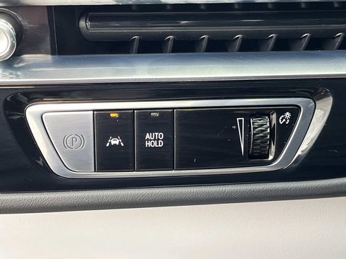Used 2024 Cadillac Lyriq Sport RWD image 28