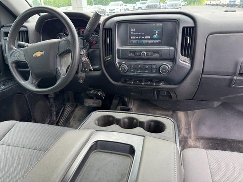 Used 2018 Chevrolet Silverado 1500 W/T w/ WT Convenience Package AWD/4WD image 14