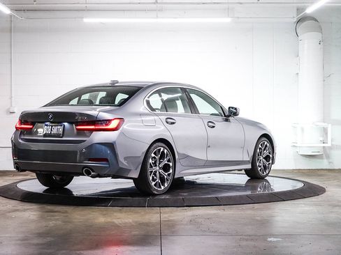 Used 2026 BMW 330i Sedan w/ Premium Package RWD image 6