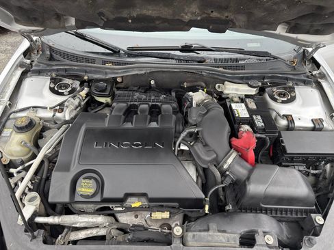 Used 2011 Lincoln MKZ w/ 102A Rapid Spec Order Code FWD image 12