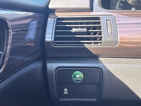 Used 2016 Honda Accord EX image 23
