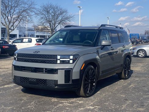 Used 2024 Hyundai Santa Fe Calligraphy image 3