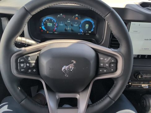 New 2026 Ford Bronco Badlands AWD/4WD image 13
