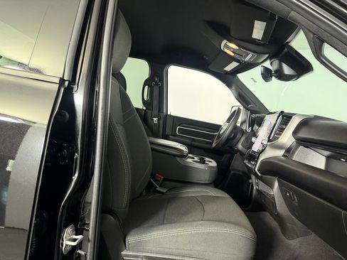 Used 2025 RAM 2500 Big Horn AWD/4WD image 27