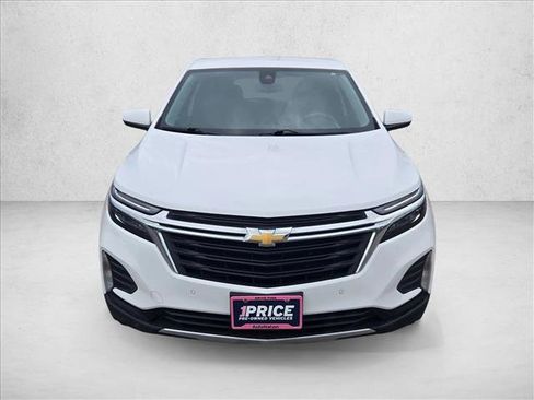 Used 2022 Chevrolet Equinox LT FWD image 2