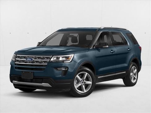 Used 2018 Ford Explorer XLT w/ Equipment Group 202A FWD image 1