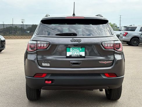 Used 2018 Jeep Compass Trailhawk w/ Cold Weather Group AWD/4WD image 7