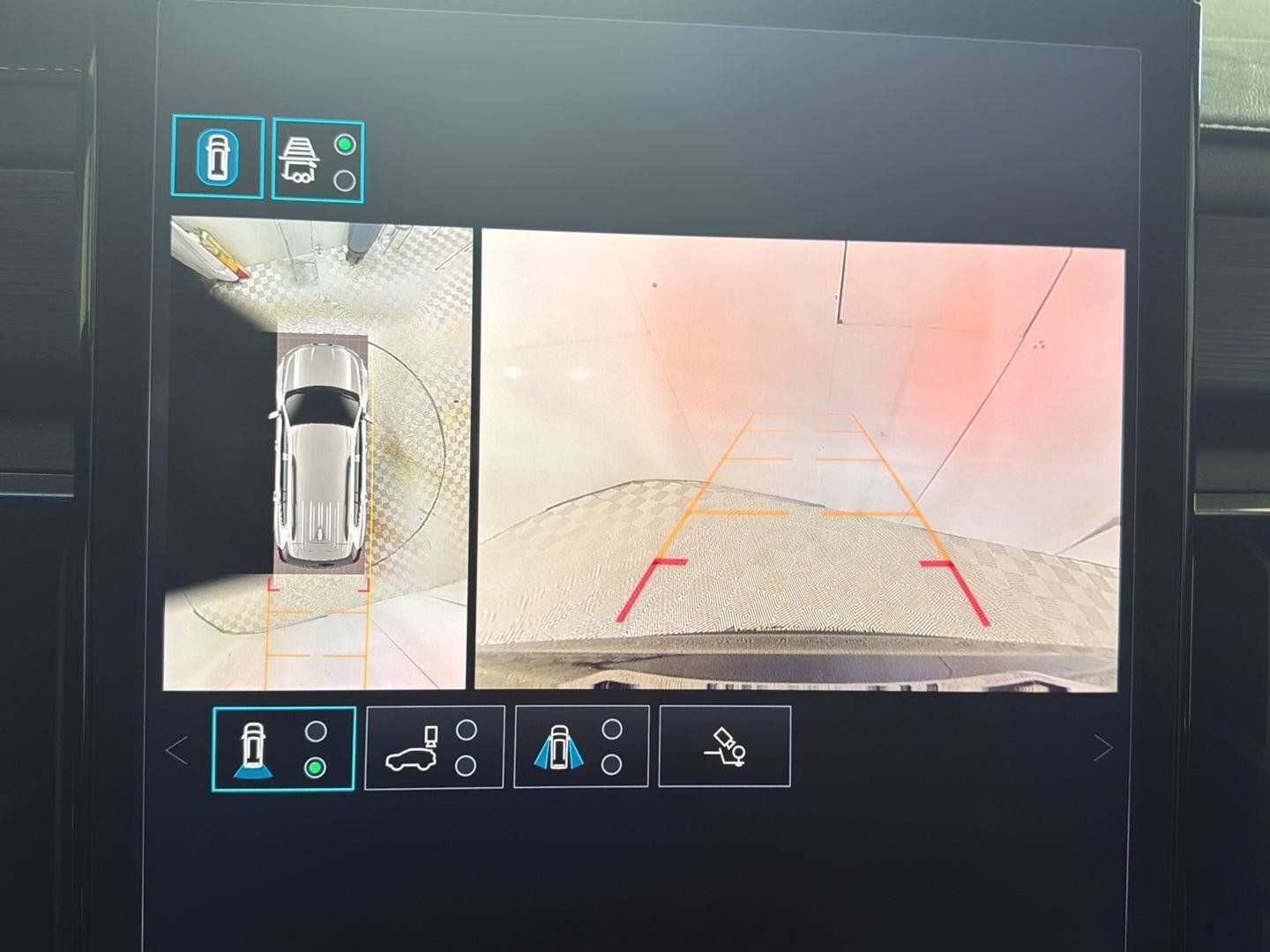 Used 2024 GMC Acadia Elevation FWD image 25