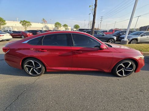 Used 2018 Honda Accord Sport image 8