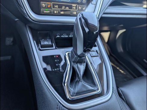 Used 2025 Subaru Outback Touring XT w/ Popular Package #2 image 14