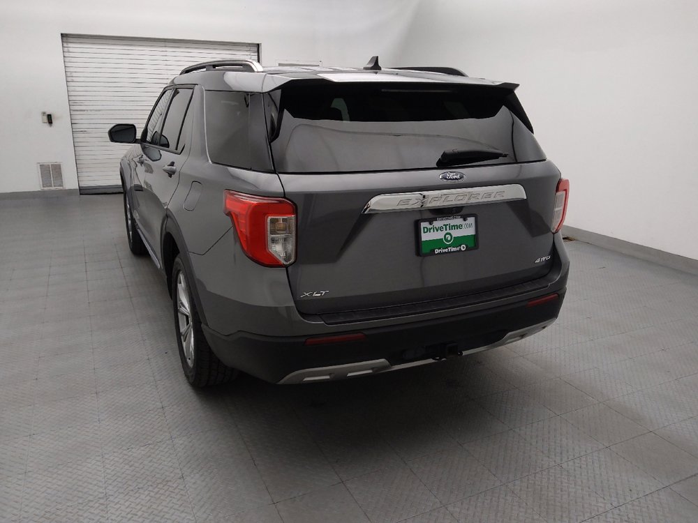 Used 2021 Ford Explorer XLT w/ Equipment Group 202A AWD/4WD image 6