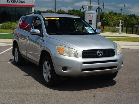 Used 2006 Toyota RAV4 2WD image 2
