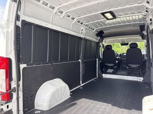 Used 2025 RAM ProMaster 3500 w/ Convenience Group FWD image 16
