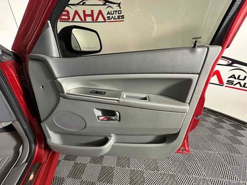 Used 2006 Jeep Grand Cherokee SRT8 w/ SRT Option Group I image 27