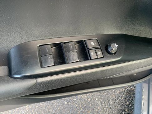Used 2025 Toyota Camry LE FWD image 13