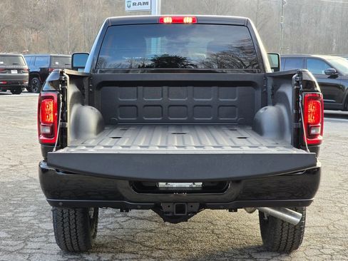 New 2026 RAM 2500 Big Horn AWD/4WD image 14