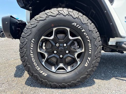 Used 2021 Jeep Wrangler Unlimited Rubicon 4xe w/ Steel Bumper Group AWD/4WD image 13