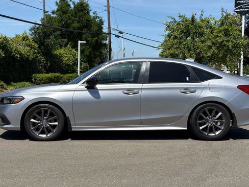 Used 2023 Honda Civic Sport image 7
