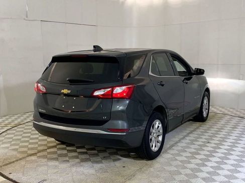 Used 2020 Chevrolet Equinox LT w/ Driver Convenience Package image 17