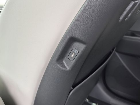 New 2026 Hyundai Santa Fe SEL FWD image 17