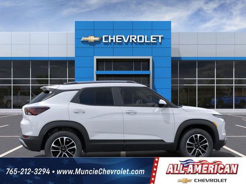 New 2025 Chevrolet TrailBlazer LT w/ Convenience Package image 5