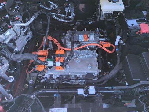 Certified 2026 Cadillac Optiq Sport 2 w/ LPO, Floor Liner Package RWD image 23