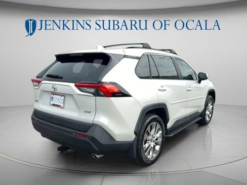 Used 2021 Toyota RAV4 XLE Premium FWD image 3