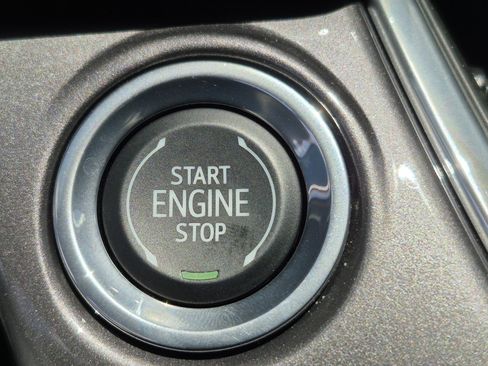 Used 2025 Chevrolet Trax ACTIV w/ Driver Confidence Package FWD image 33