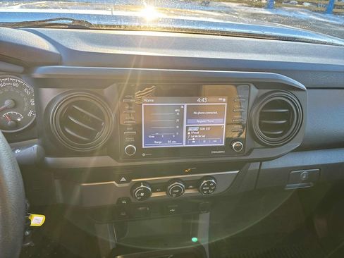 Used 2023 Toyota Tacoma SR w/ SR Convenience Package image 19