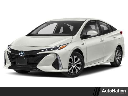 Used 2022 Toyota Prius Prime LE image 1