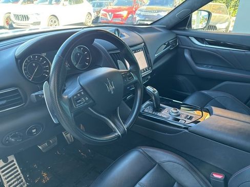 Certified 2022 Maserati Levante Modena image 12