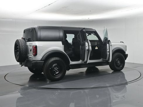 Used 2026 Ford Bronco Outer Banks AWD/4WD image 5