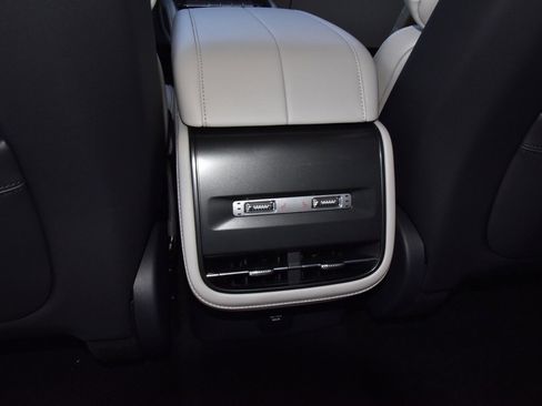 New 2026 Lincoln Nautilus Reserve image 18