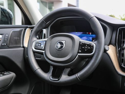 Used 2026 Volvo XC60 B5 Ultra w/ Climate Package PRO AWD/4WD image 17