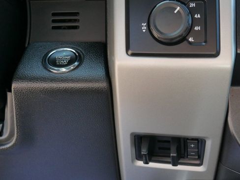 Used 2015 Ford F150 Lariat image 64