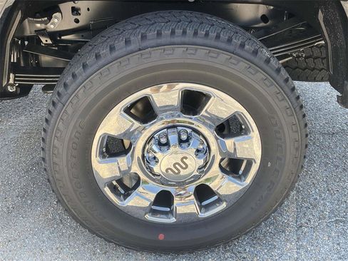 New 2025 Ford F250 King Ranch w/ Chrome Package image 9