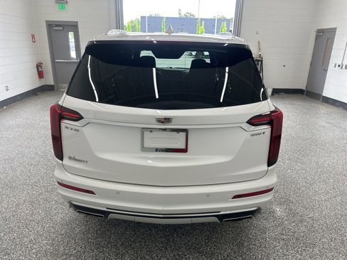 Used 2021 Cadillac XT6 Luxury FWD image 7