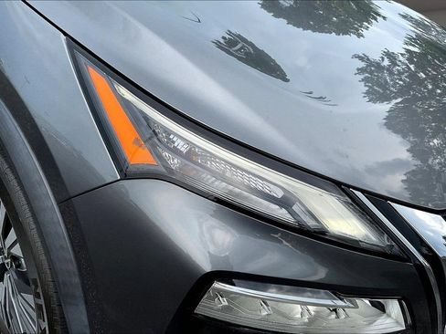 Used 2023 Nissan Rogue SV FWD image 35