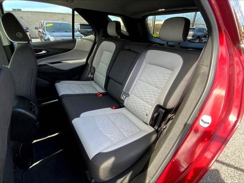 Used 2020 Chevrolet Equinox LT image 25