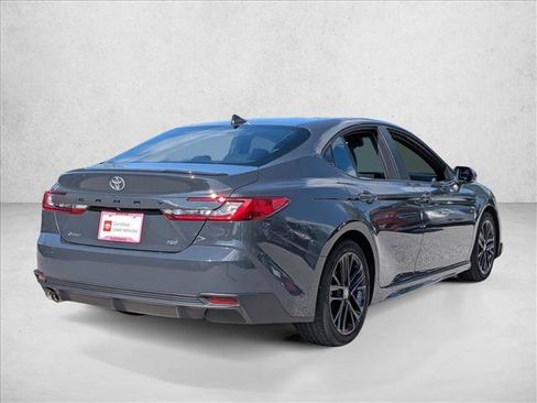 Used 2025 Toyota Camry SE w/ Multimedia Upgrade Package FWD image 5