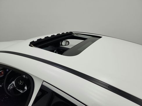 Certified 2022 Mercedes-Benz GLC 300 4MATIC Coupe image 11