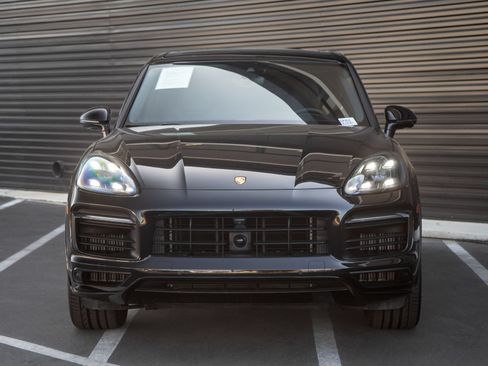 Certified 2023 Porsche Cayenne GTS AWD/4WD image 10