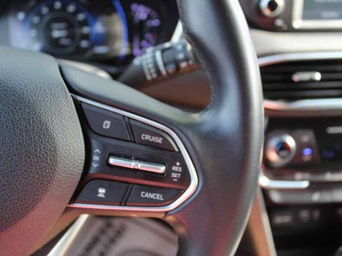 Used 2019 Hyundai Santa Fe Limited FWD image 17