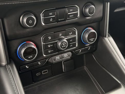 Used 2023 Chevrolet Tahoe Z71 w/ Z71 Off-Road Package image 21