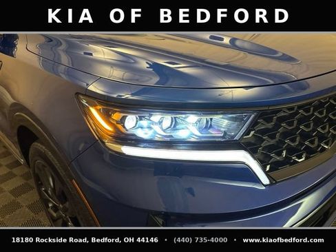 Certified 2023 Kia Sorento SX FWD image 11