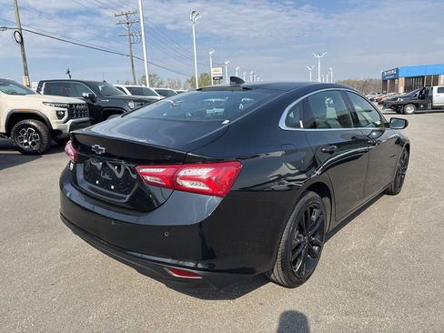 Used 2024 Chevrolet Malibu LT w/ Midnight Edition image 5