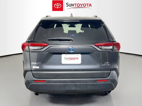 Used 2023 Toyota RAV4 LE image 5